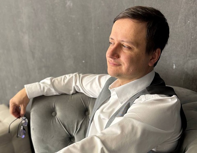 Гипнотерапевт Алексей Дешевых: «Гипноз помогает раскрыть внутренний потенциал»